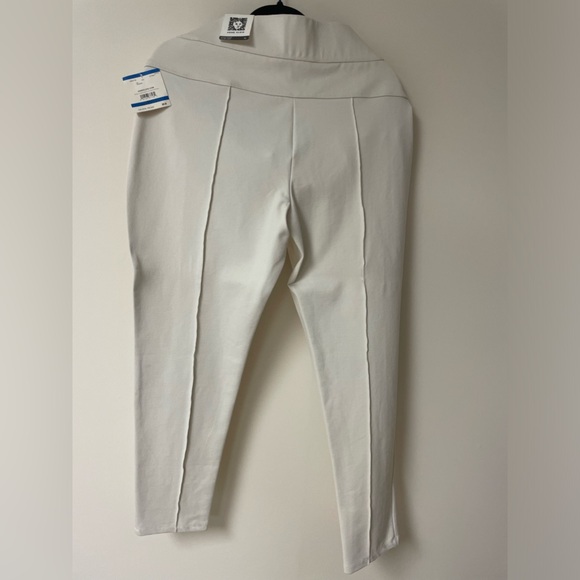 Ladies Anne Klein Pants - Picture 2 of 3